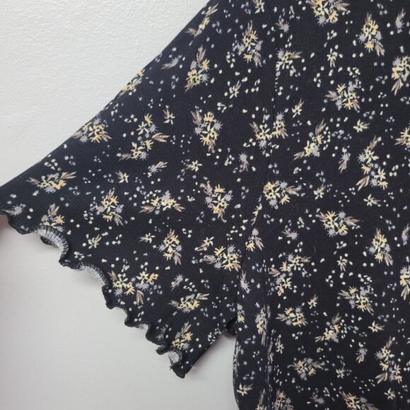 Lularoe Kelly Shirt Top Floral Black Womens Plus Size 3XL Short Sleeve Summer - Picture 3 of 8